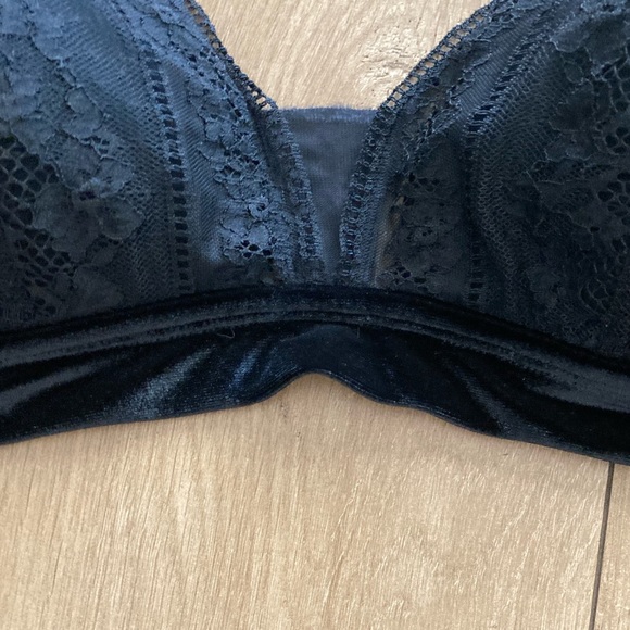 Size XXL Lace bra - Picture 7 of 16